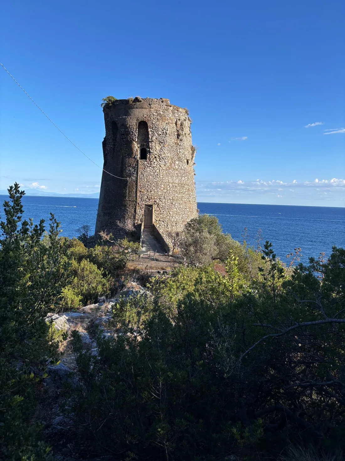 Le torri della Costiera